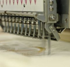 embroiderer-369100_1920